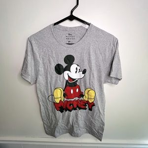 NWT Disney Mickey Graphic T-shirt